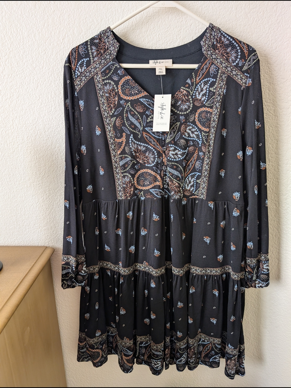 Style & Co. Black Paisley Tiered V-Neck Long Sleeve Dress